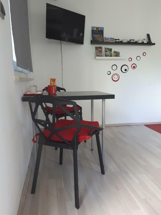 Studio Apartman Splash Pjescana Uvala Buitenkant foto